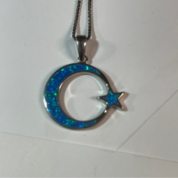 🌔Lovely Crescent Blue Fire Opal Moon and Star Sterling Silver Necklace! - Picture 7 of 11